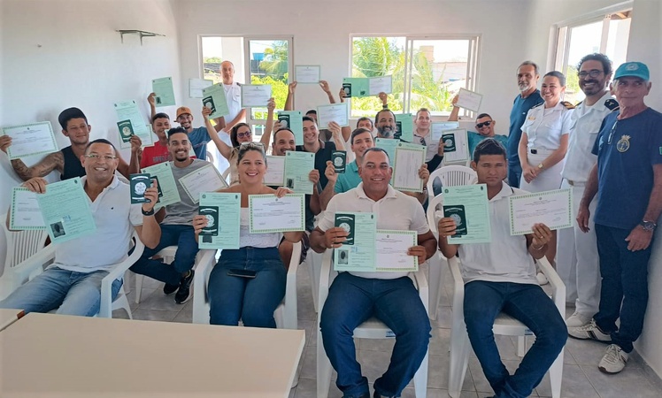Condutor de Turismo Náutico e Marinheiro Auxiliar de Convés/Máquina, mais uma turma com formação integrada.