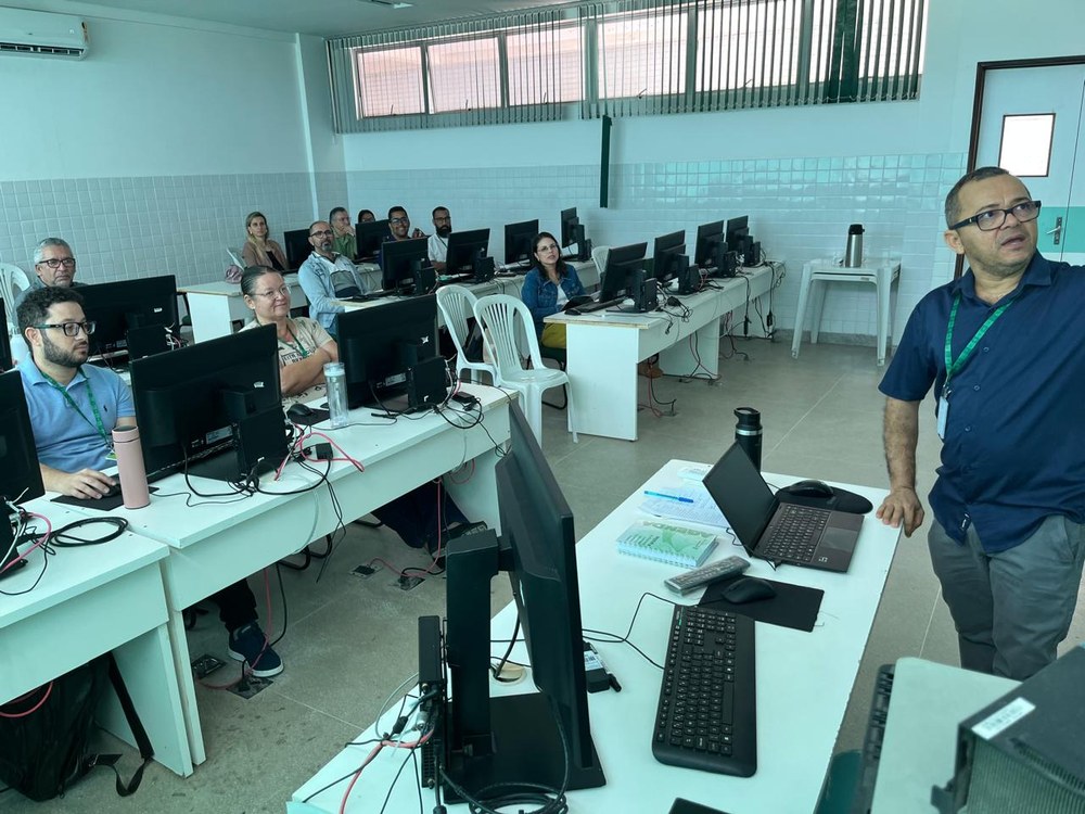 Servidores recebem capacitação em licitações
