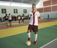 Atleta Caio César fez o primeiro gol do ginásio