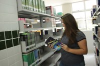 Debora Lacerda aluna em pesquisa