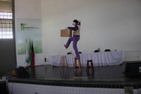 Ator Julio Cesar Rolim na peça "Só é louco quem pode"