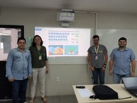 Professora Juliana e o estudante de mestrado de TI Rafael.jpeg