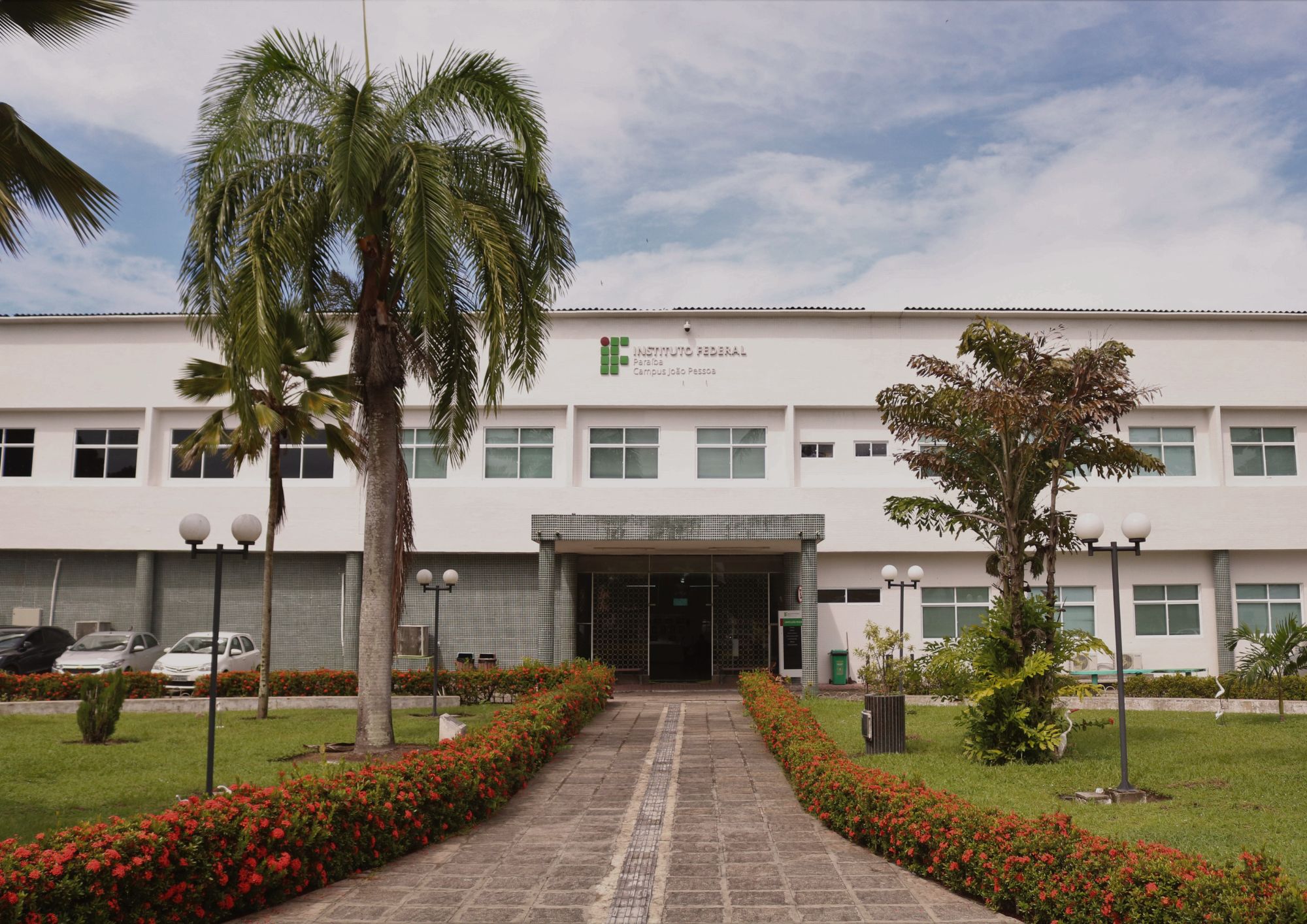 Fachada - IFPB.jpg
