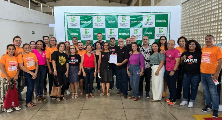 Reitoria dialogou com o Comando de Greve e acolheu sugestões sobre os serviços essenciais