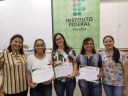 Servidores alunas dos cursos de inglês Servidores alunas dos cursos de inglês
