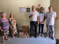 Entrega cestas Amém 2.jfif