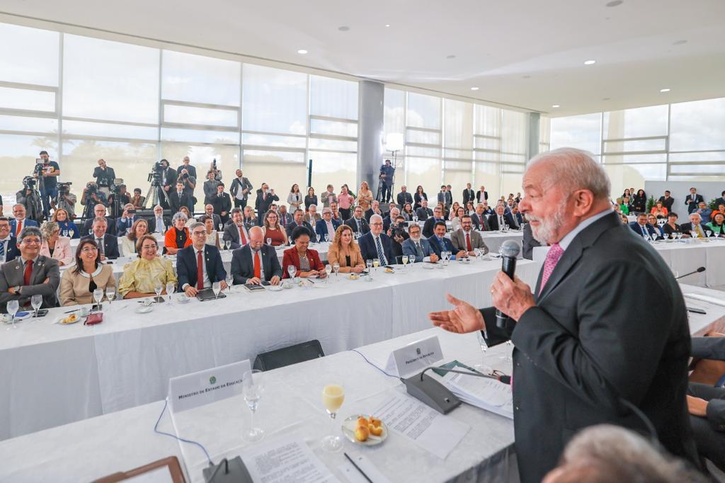 Presidente Lula recebe reitores de institutos federais e universidades no Palácio do Planalto (5).jpeg