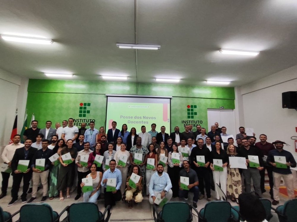 37 novos professores tomam posse em cerimônia na Reitoria do IFPB