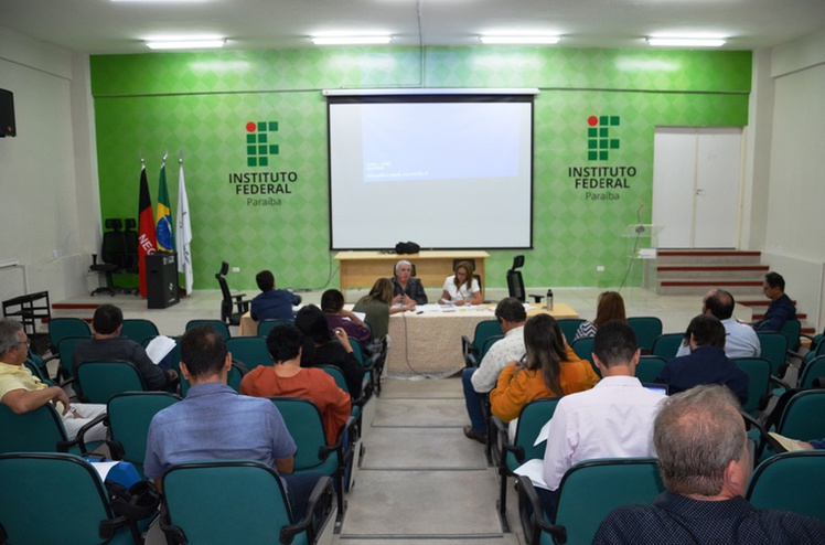 A medida tem por objetivo conter o agravamento da epidemia