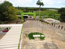 Comunidade acadêmica do Campus Sousa participa de abraço simbólico na unidade São Gonçalo